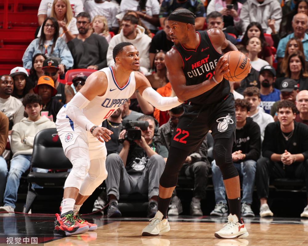 了前锋的关 了前锋的关