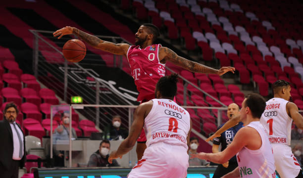 尤其在面对 尤其在面对